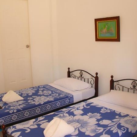 Dona Jovita Garden Resort Calamba  Eksteriør billede