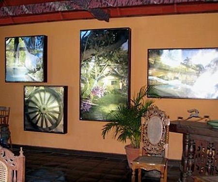 Dona Jovita Garden Resort Calamba  Eksteriør billede